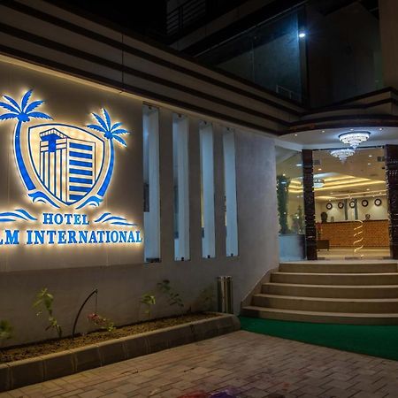Hotel Palm International Butwāl Eksteriør bilde